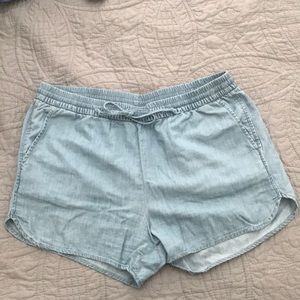 Gap draw string shorts